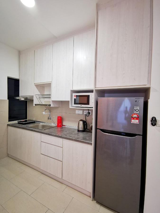 Astetica Residences 200Mbps Wifi Netflix Seri Kembangan Exterior photo